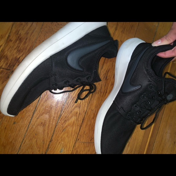 Nike Other - Nike Roshe Two-Men